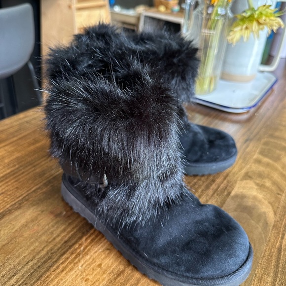 Ugg classic buckle mini. EU 38.  Worn twice. - Picture 1 of 5